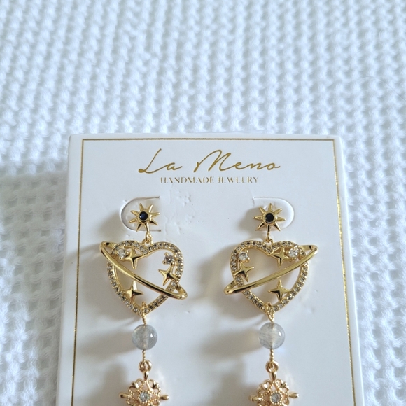 La Meno Saturn🪐 Heart❤ Cascading Earrings - Picture 5 of 16
